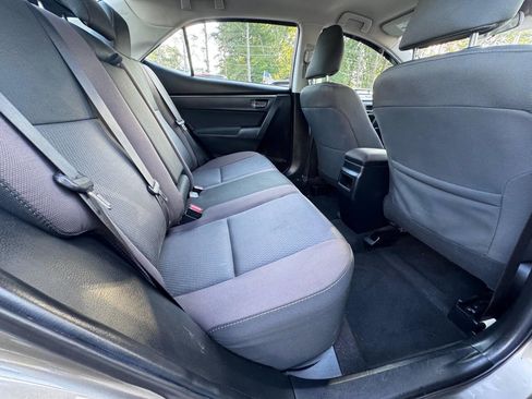 Used 2018 Toyota Corolla LE FWD image 10