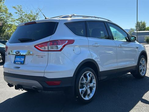 Used 2016 Ford Escape Titanium w/ Equipment Group 301A AWD/4WD image 5
