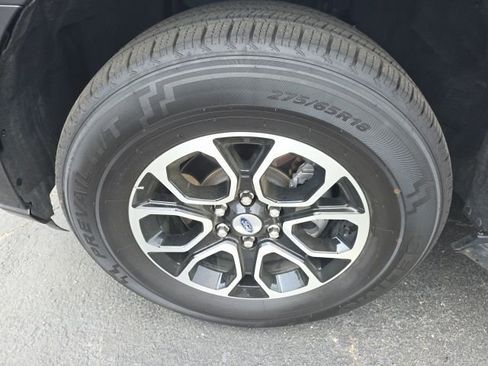 Used 2024 Ford Expedition Max XLT image 14