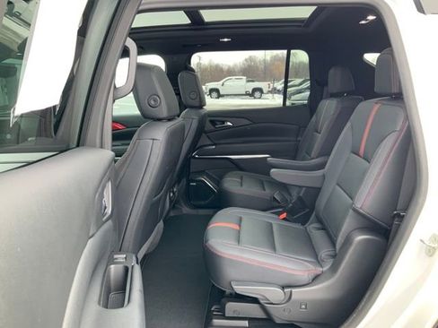 Certified 2025 Chevrolet Traverse RS w/ LPO, Floor Liner Package image 19