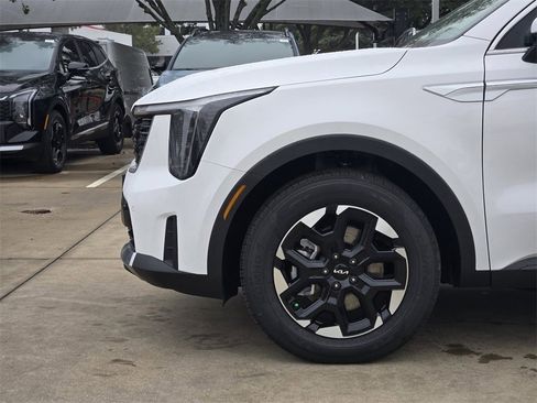 New 2026 Kia Sorento S image 17