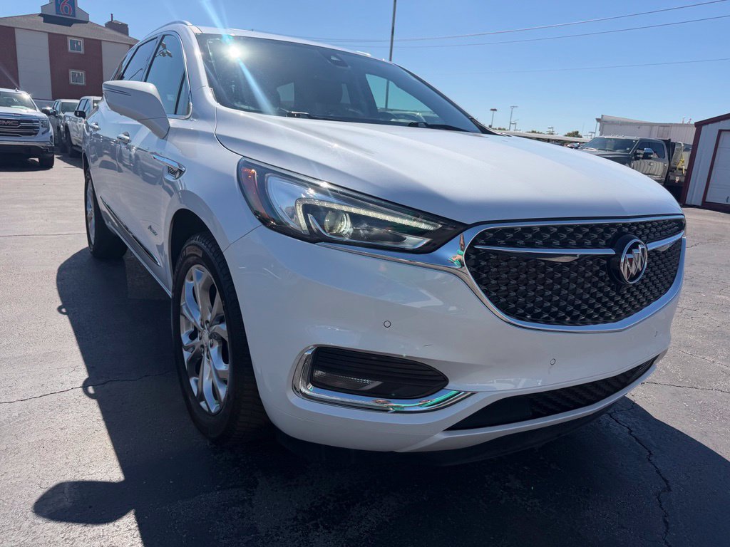 Used 2020 Buick Enclave Avenir w/ Avenir Technology Package AWD/4WD image 5