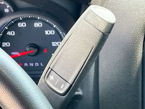 Used 2022 Chevrolet Silverado 1500 Custom RWD image 17