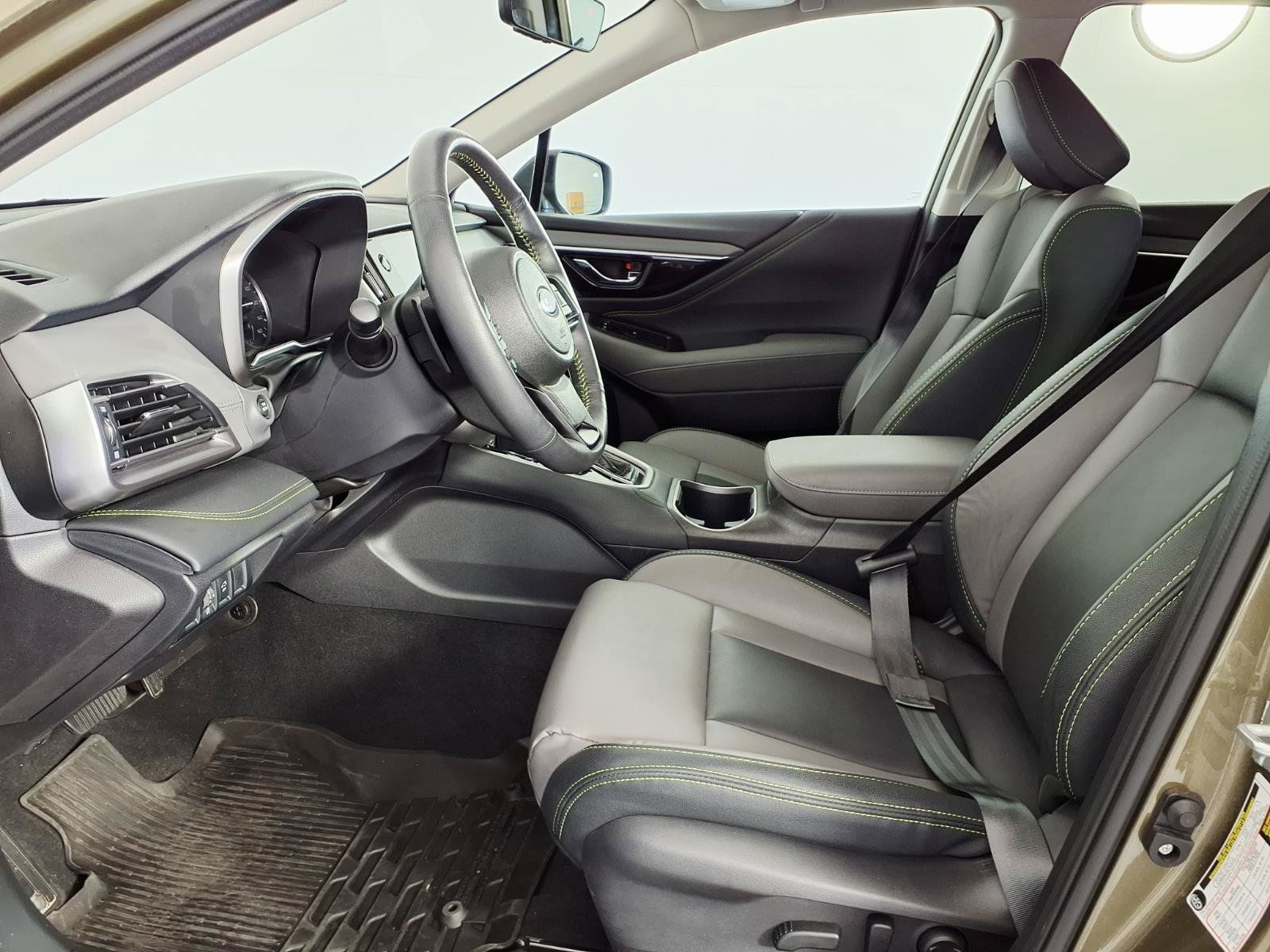 Used 2024 Subaru Outback Onyx Edition AWD/4WD image 12