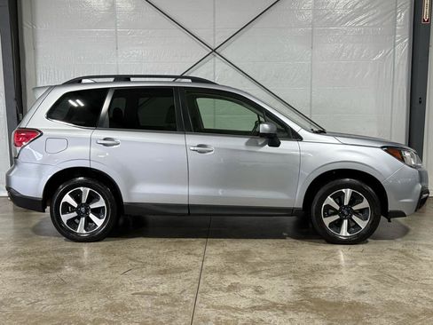 Used 2017 Subaru Forester 2.5i Limited image 6