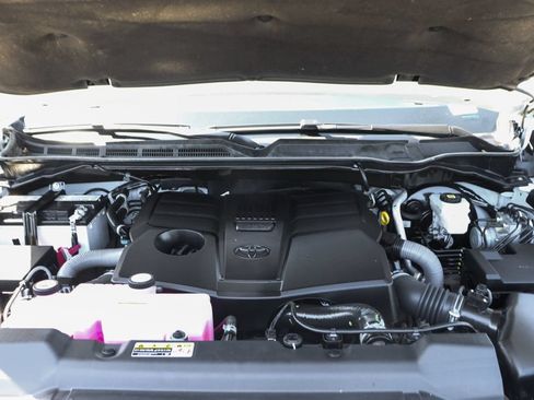Used 2023 Toyota Tundra SR5 w/ SR5 Convenience Package RWD image 11