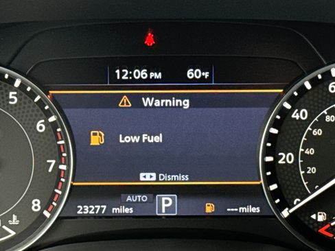 Used 2024 Nissan Armada SL image 24