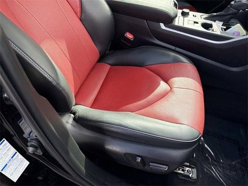 Used 2022 Toyota Highlander XSE image 10