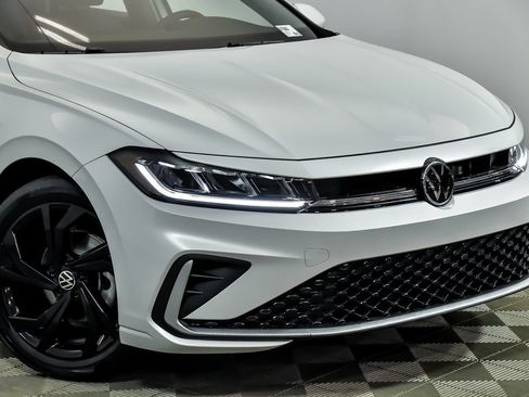 Certified 2026 Volkswagen Jetta SE w/ Black Wheel Package FWD image 2