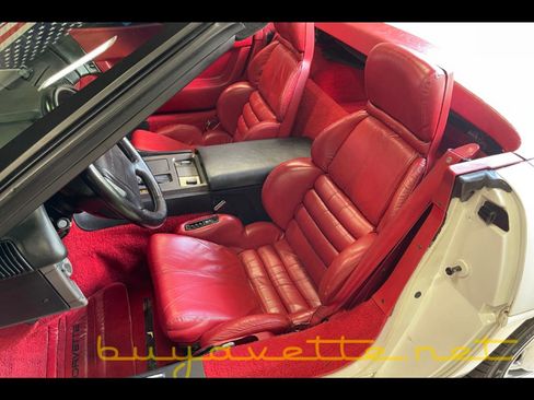 Used 1991 Chevrolet Corvette Convertible image 22