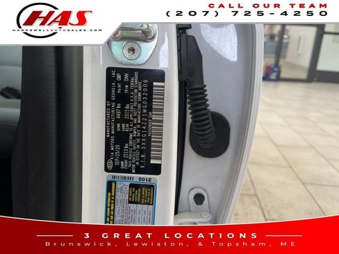 Used 2021 Kia K5 LXS image 17