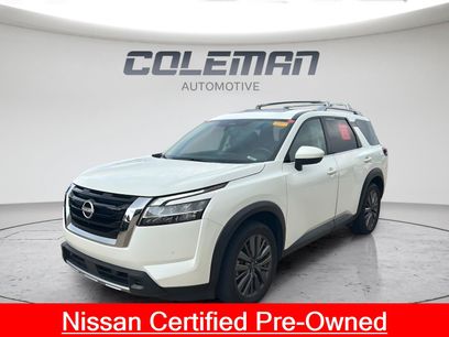 Used 2023 Nissan Pathfinder SL w/ SL Premium Package