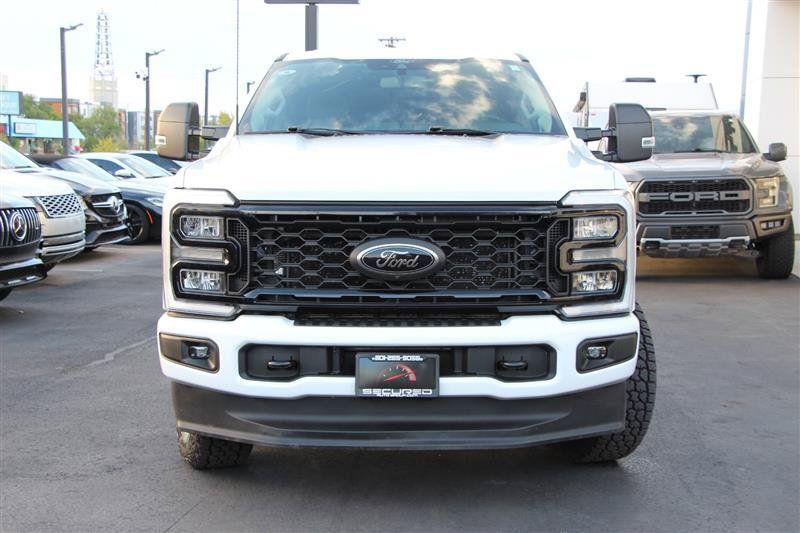 Used 2025 Ford F250 XLT w/ Black Appearance Package AWD/4WD image 2