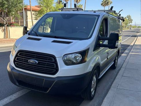 Used 2019 Ford Transit 250 130 Low Roof RWD image 4