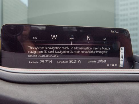 New 2024 MAZDA CX-30 Carbon image 28