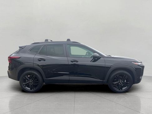Used 2025 Chevrolet Trax ACTIV w/ Driver Confidence Package FWD image 3