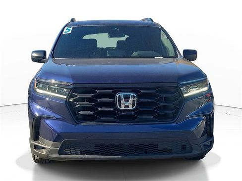 Used 2025 Honda Pilot Sport image 2