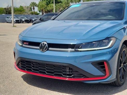 Certified 2025 Volkswagen Jetta GLI Autobahn FWD image 10