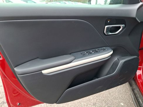 New 2025 Kia K4 GT-Line w/ GT-Line Sunroof Package image 8