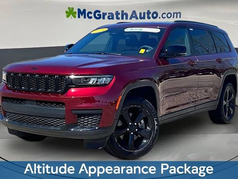 Used 2025 Jeep Grand Cherokee L Laredo AWD/4WD image 3