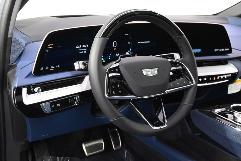 New 2026 Cadillac Optiq Luxury 2 w/ LPO, Floor Liner Package AWD/4WD image 11