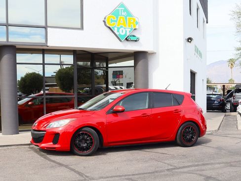 Used 2013 MAZDA MAZDA3 i Touring image 4