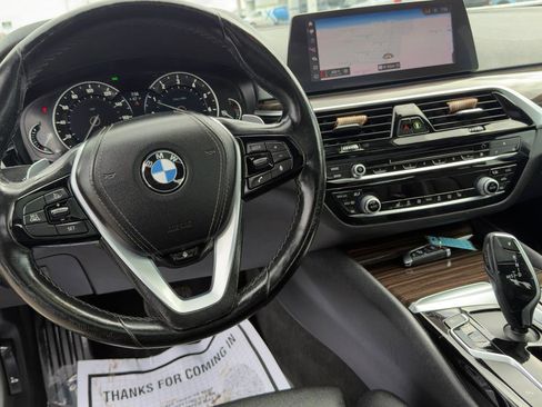Used 2019 BMW 530i xDrive w/ Convenience Package image 34