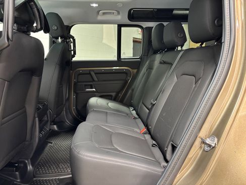 Used 2026 Land Rover Defender 110 S AWD/4WD image 30