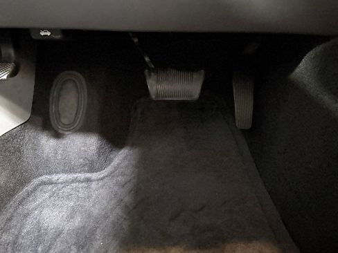 Used 2005 Dodge Magnum R/T image 84