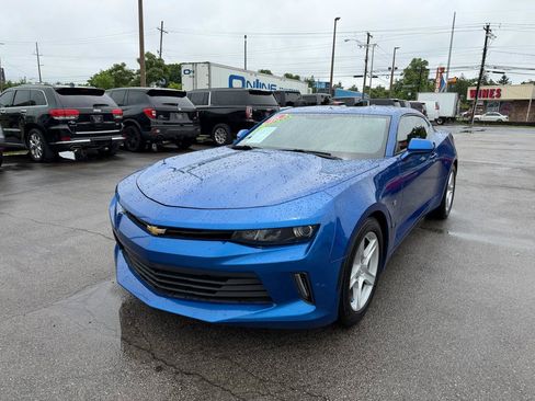 Used 2016 Chevrolet Camaro LT RWD image 7