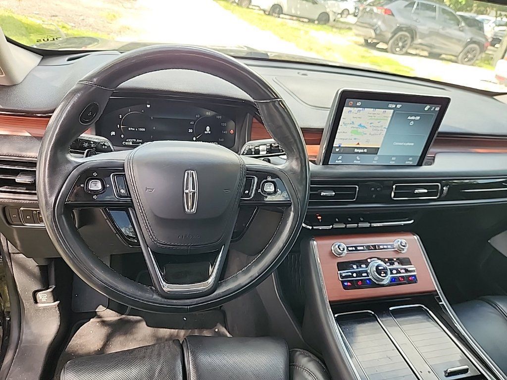 Used 2023 Lincoln Aviator Reserve w/ Equipment Group 201A AWD/4WD image 5
