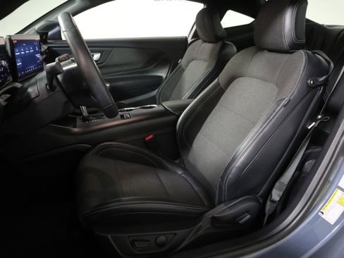 Used 2024 Ford Mustang Coupe image 21