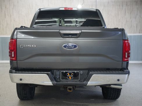 Used 2017 Ford F150 Lariat w/ Equipment Group 502A Luxury image 9