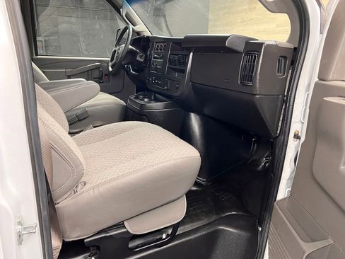 Used 2025 Chevrolet Express 2500 w/ Driver Convenience Package RWD image 8