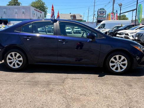 Used 2023 Toyota Corolla LE FWD image 11