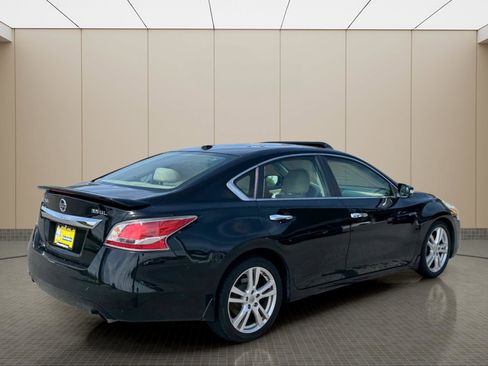 Used 2015 Nissan Altima 3.5 SL image 3