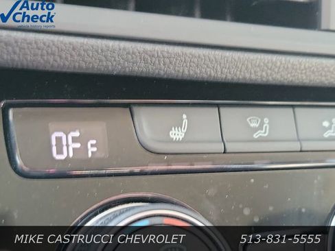 Used 2024 Volkswagen Jetta SE FWD image 18