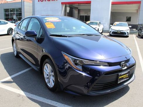 Certified 2026 Toyota Corolla LE w/ LE Premium Package FWD image 34