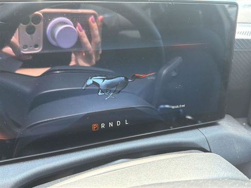 Used 2025 Ford Mustang Coupe RWD image 7