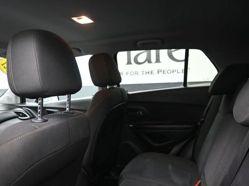 Used 2021 Chevrolet Trax LS w/ Tint and Cruise Package image 23