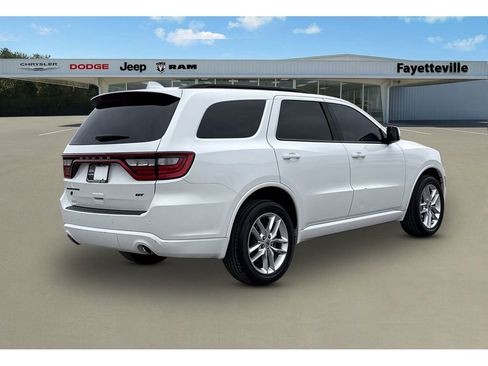 Used 2022 Dodge Durango GT image 3