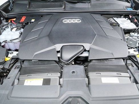 Used 2023 Audi Q8 Premium Plus image 36