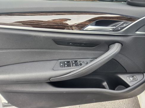 Used 2020 BMW 530i image 22
