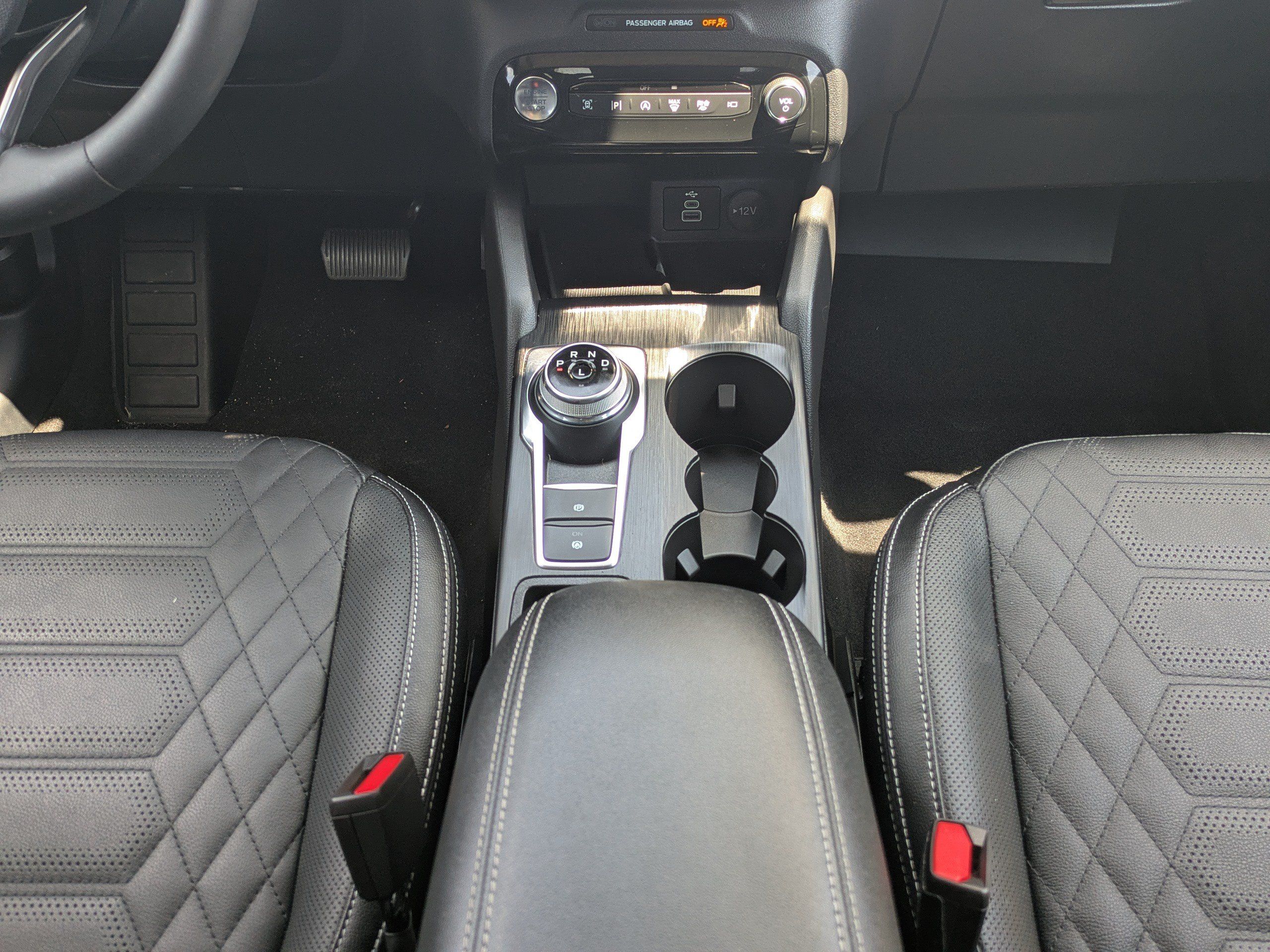 Used 2024 Ford Escape Platinum w/ Premium Technology Package AWD/4WD image 19