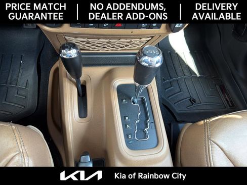 Used 2013 Jeep Wrangler Unlimited Rubicon w/ Connectivity Group image 21