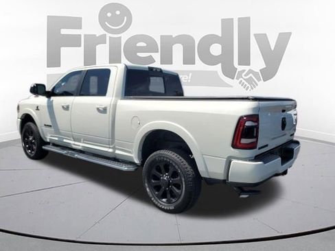 Used 2022 RAM 2500 Laramie AWD/4WD image 3