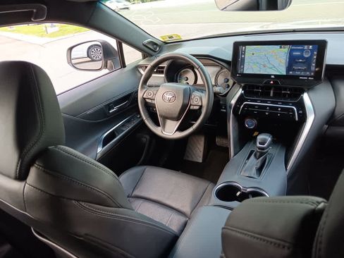 Used 2021 Toyota Venza XLE w/ Softex Package AWD/4WD image 18