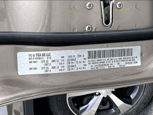 Used 2019 Jeep Cherokee Limited AWD/4WD image 48