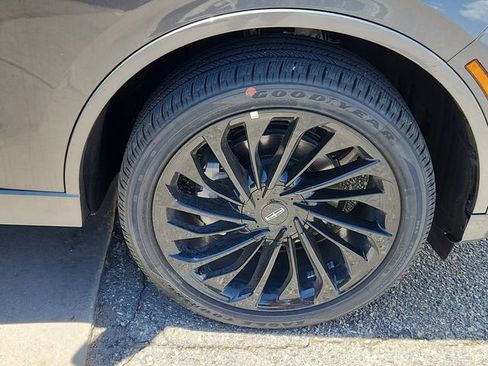 New 2025 Lincoln Aviator Reserve w/ Equipment Group 201A image 15