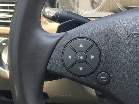 Used 2011 Mercedes-Benz E 350 4MATIC Sedan image 28